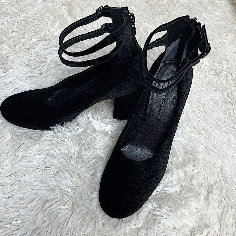 Sigerson Morrison Block Heels Velvet Plum Ankle Strap Heels Black Minnie Mouse